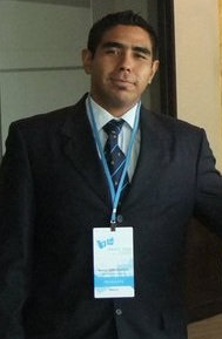 Dr. Néstor González Cabrera